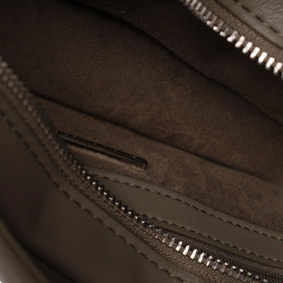 NWT - Steve Madden Bevie Quiled Lt. Olive Satchel. Retail $98 - Picture 14 of 16